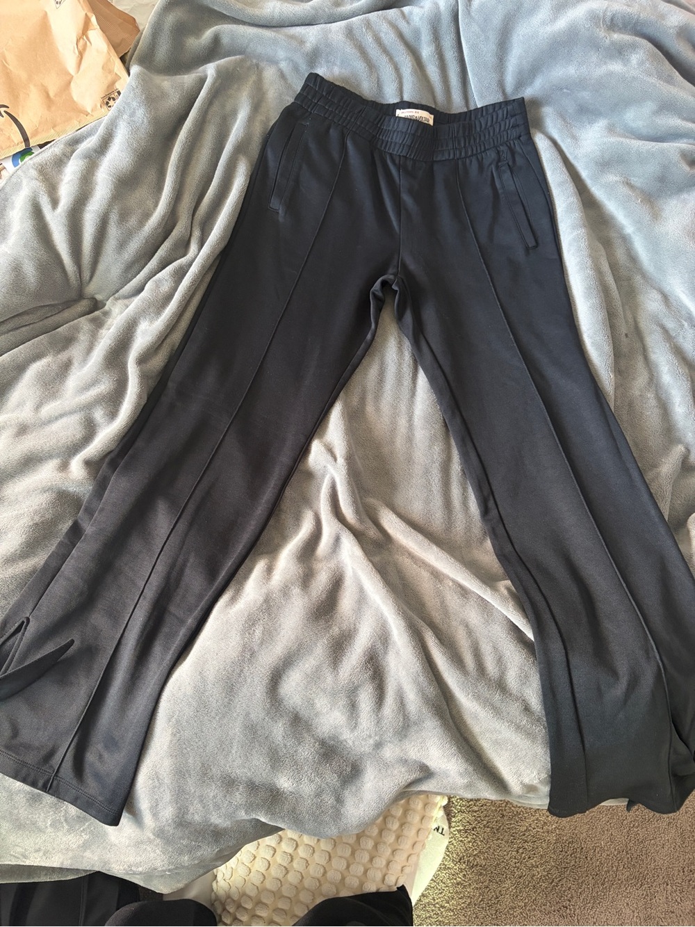 Women’s Black Stretch Pull-On Pants